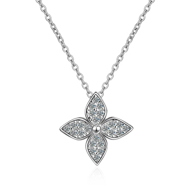 Flower Platinum Plated Pendant Necklace Jewelry For Women Short Chains