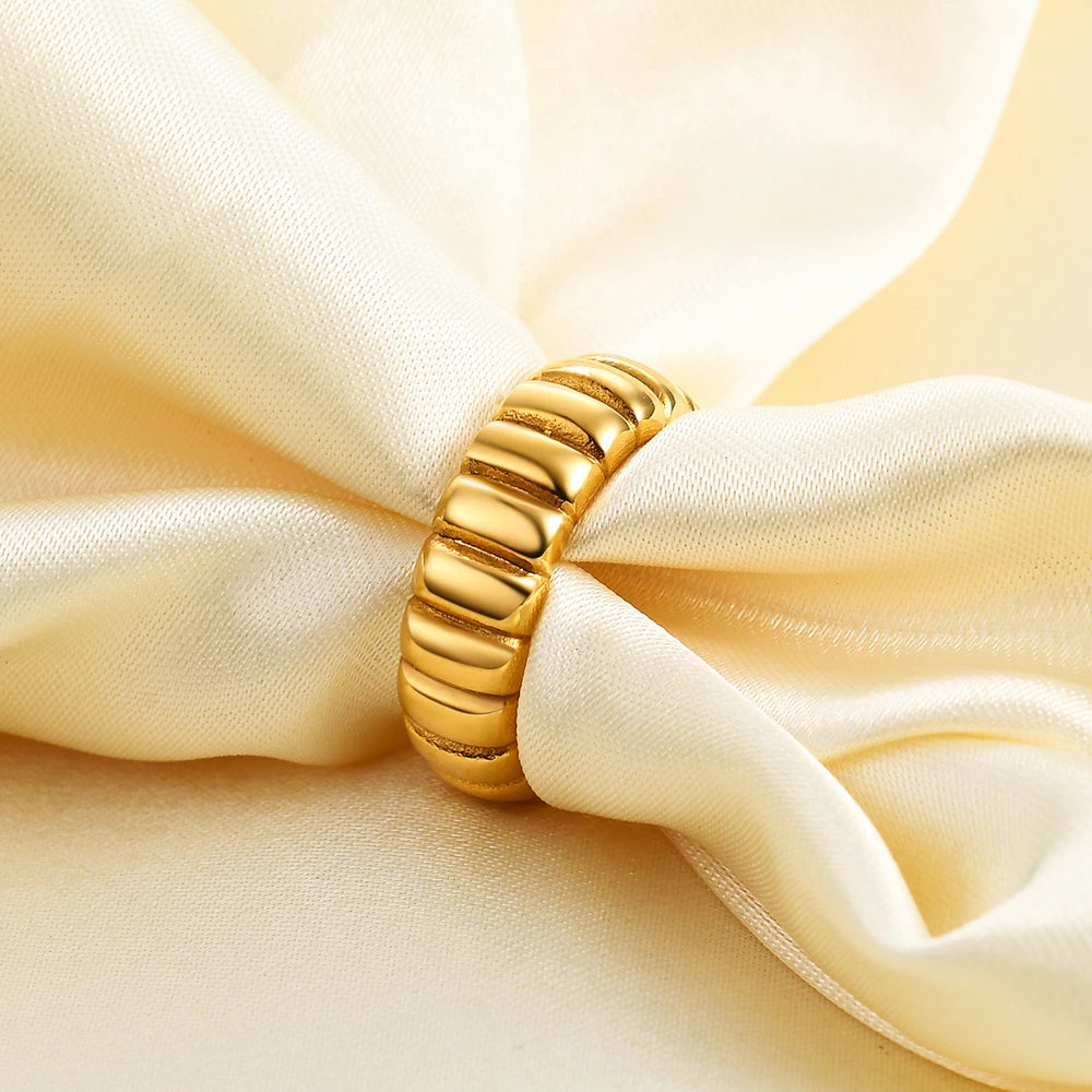 Geometric Wave Band Ring Line Dome Wedding Ring Curved Simple Metal Creative Men's And Women's Jewelry