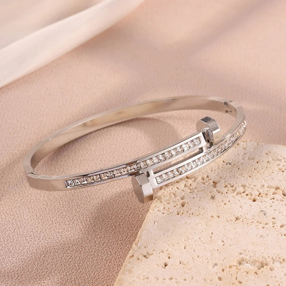 3Pcs/Sets Stainless Steel Clover Flower Cross Nail Bracelet for Women