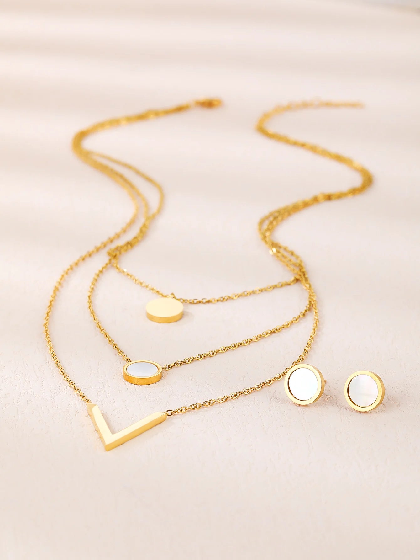 3 piece set 18K gold-plated stainless steel V-shaped shell necklace earrings