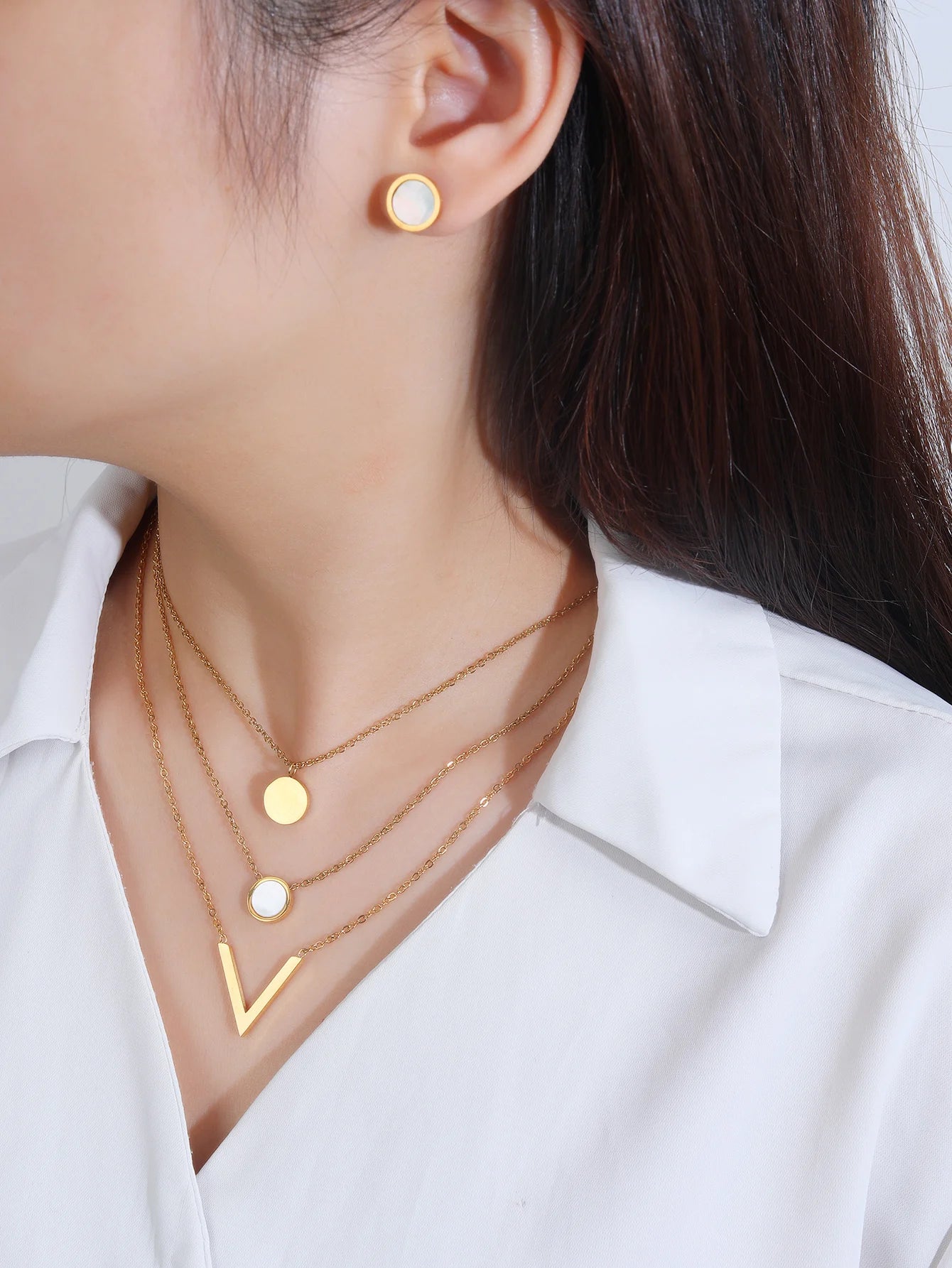 3 piece set 18K gold-plated stainless steel V-shaped shell necklace earrings