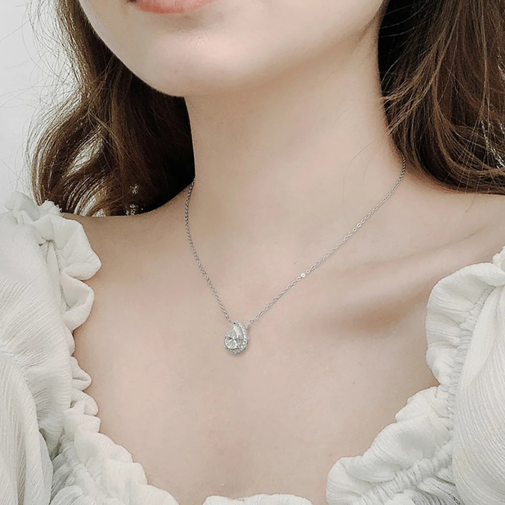Pear-shaped Moissanite Pendant Necklace D Color 7*10mm 2 Carat Sterling Silver For Women