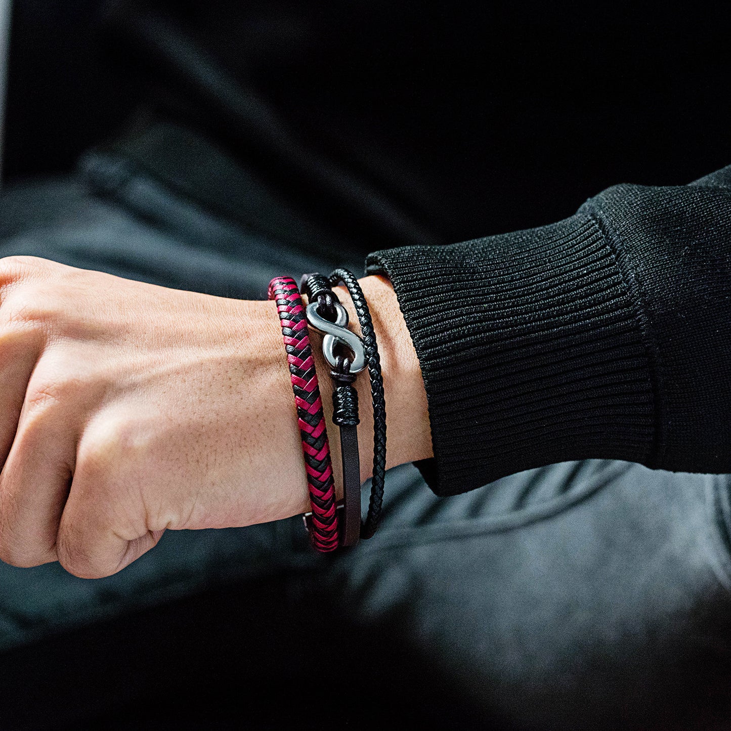 Cowhide infinity 8-character Bracelet