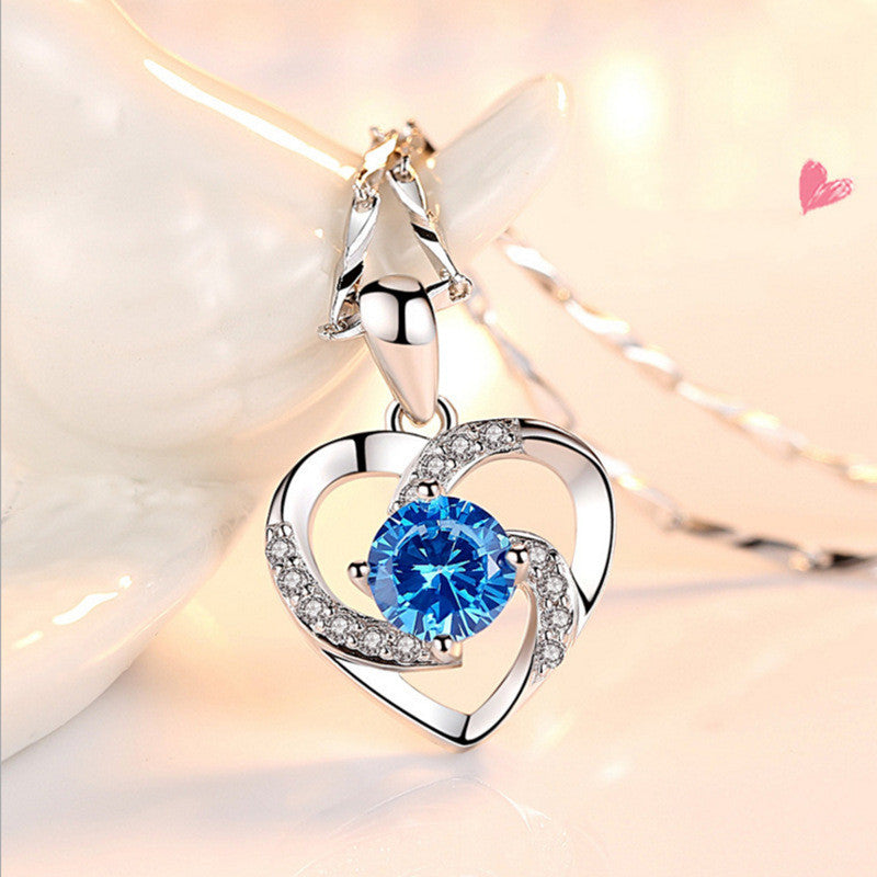 Korean Version Of The New Silver-plated Heart-shaped Pendant Female Love Diamond Necklace Clavicle Chain Simple Crystal Jewelry Wholesale